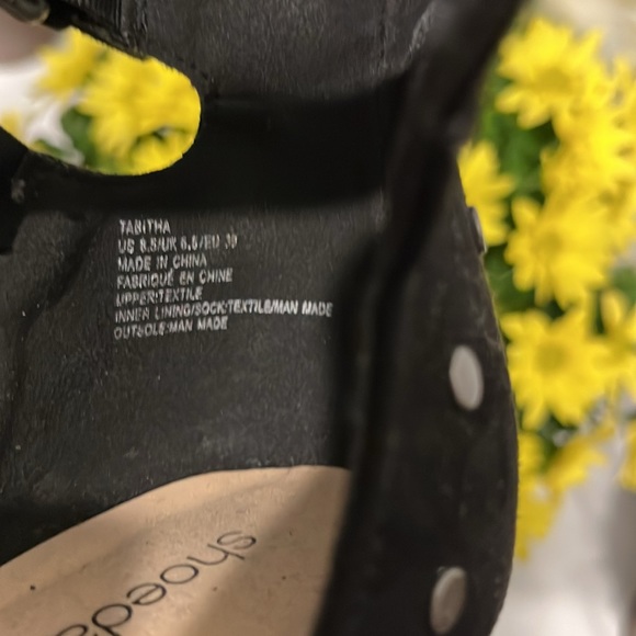 SHOE DAZZLE STRAPPY black VELVET 4" covered BLOCK HEEL BUCKLE & STUDS size 8.5 - Picture 10 of 10